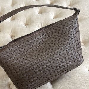 Sheepskin  Brown Woven Women shoulder bag
